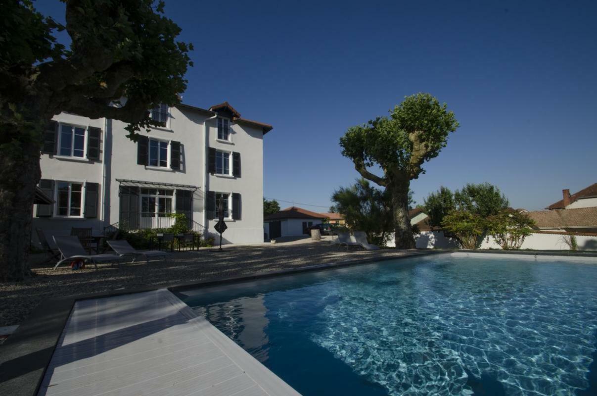 Villa La Maternite Villieu Buitenkant foto